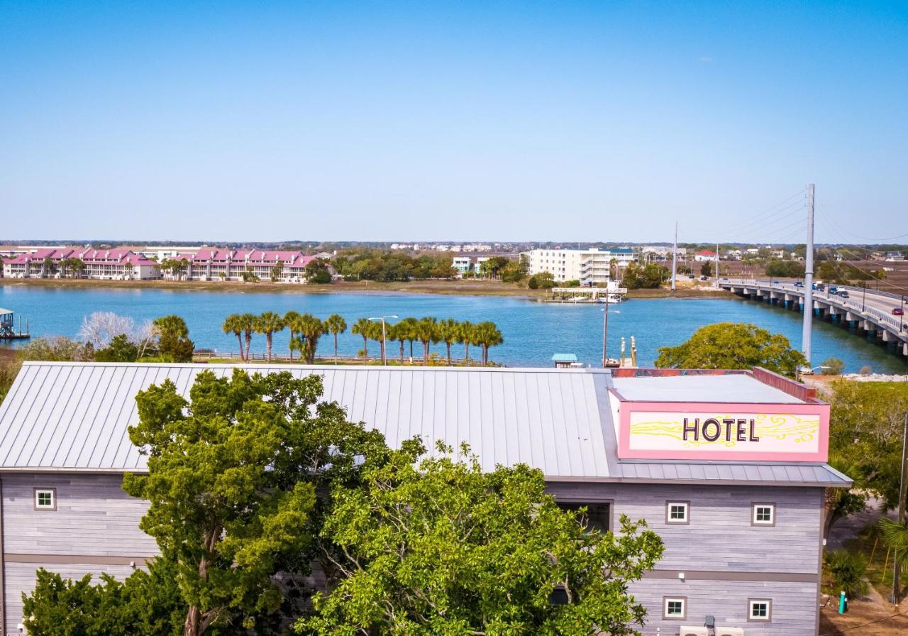 Hotel Folly With Marsh And Sunset Views Фоли Бич Экстерьер фото
